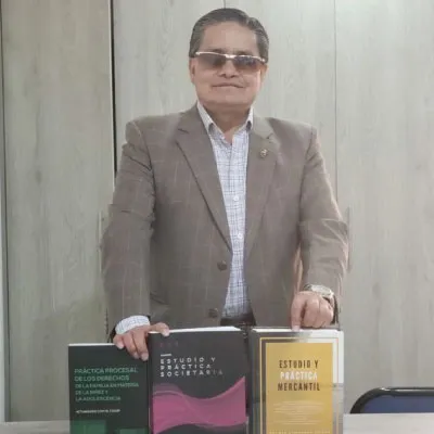 Dr. Msc. Alejandro Bermeo Jiménez, abogado en Quito